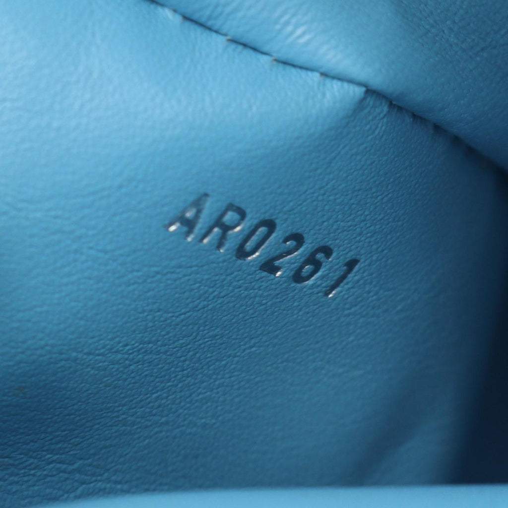 Louis Vuitton Handbag Capucines MM 2-Way Blue White Leather — view 5