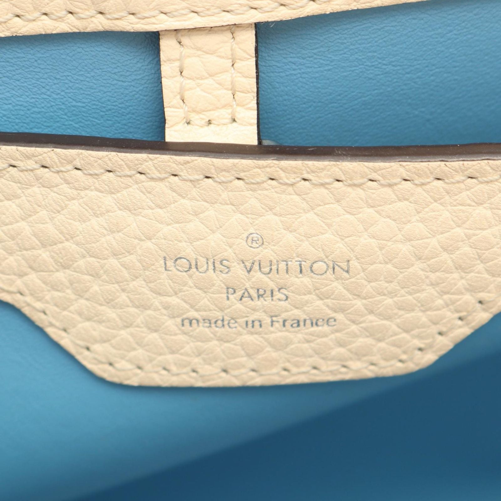 Louis Vuitton Handbag Capucines MM 2-Way Blue White Leather — view 4