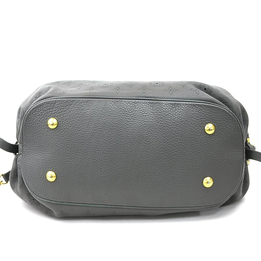 Louis Vuitton Handbag Mahina — view 4