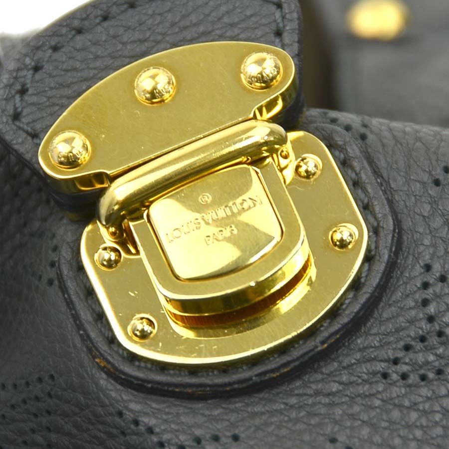 Louis Vuitton Handbag Mahina — view 9