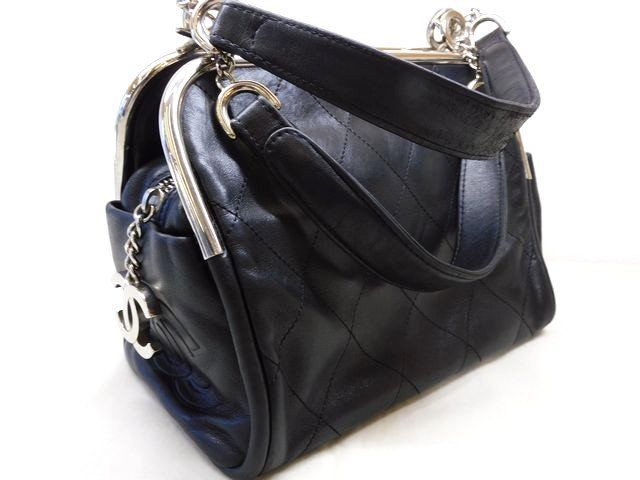 Chanel Handbag Black Silver Lambskin CC Logo — view 2