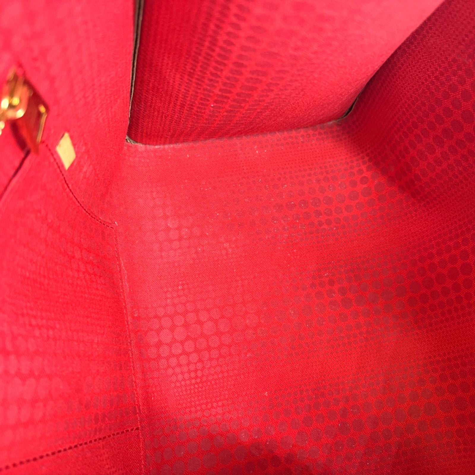 Louis Vuitton On The Go MM Monogram Yayoi Kusama Collaboration — view 9