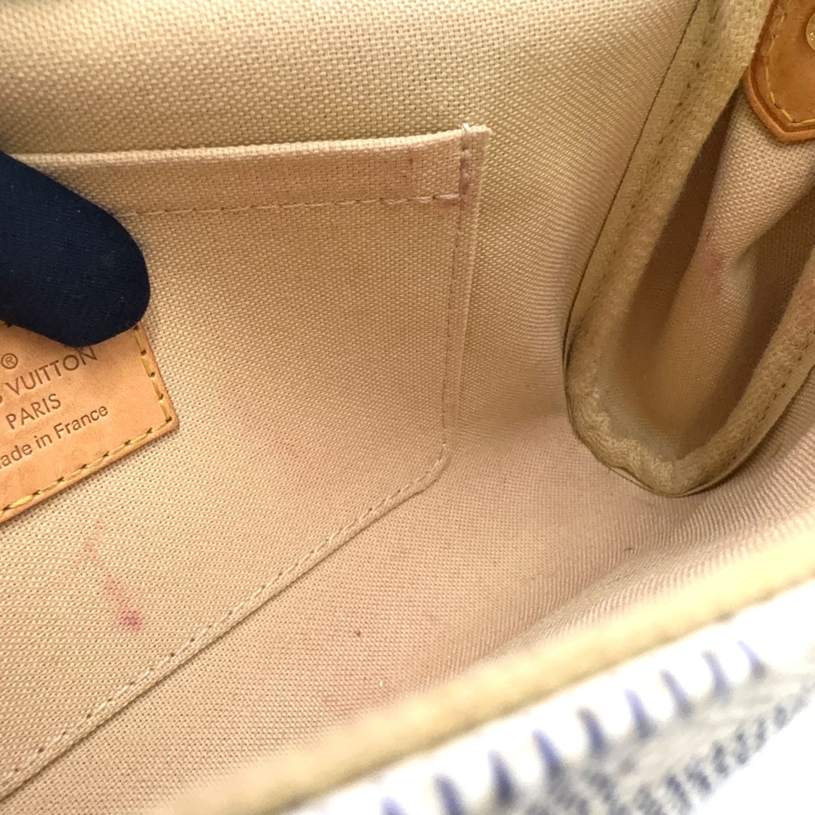 Louis Vuitton Favorite PM Damier Azur Shoulder Leather White — view 5