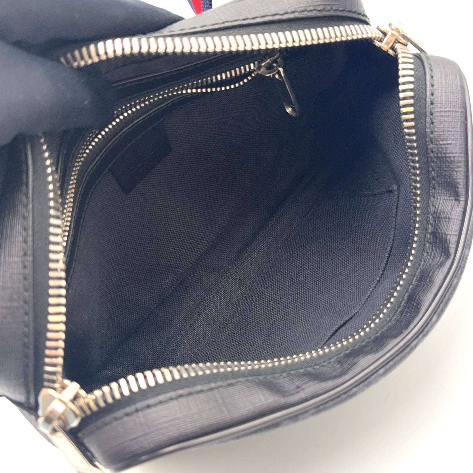Gucci GG Supreme Sherry Line Leather Black Belt Bag Silver — view 3