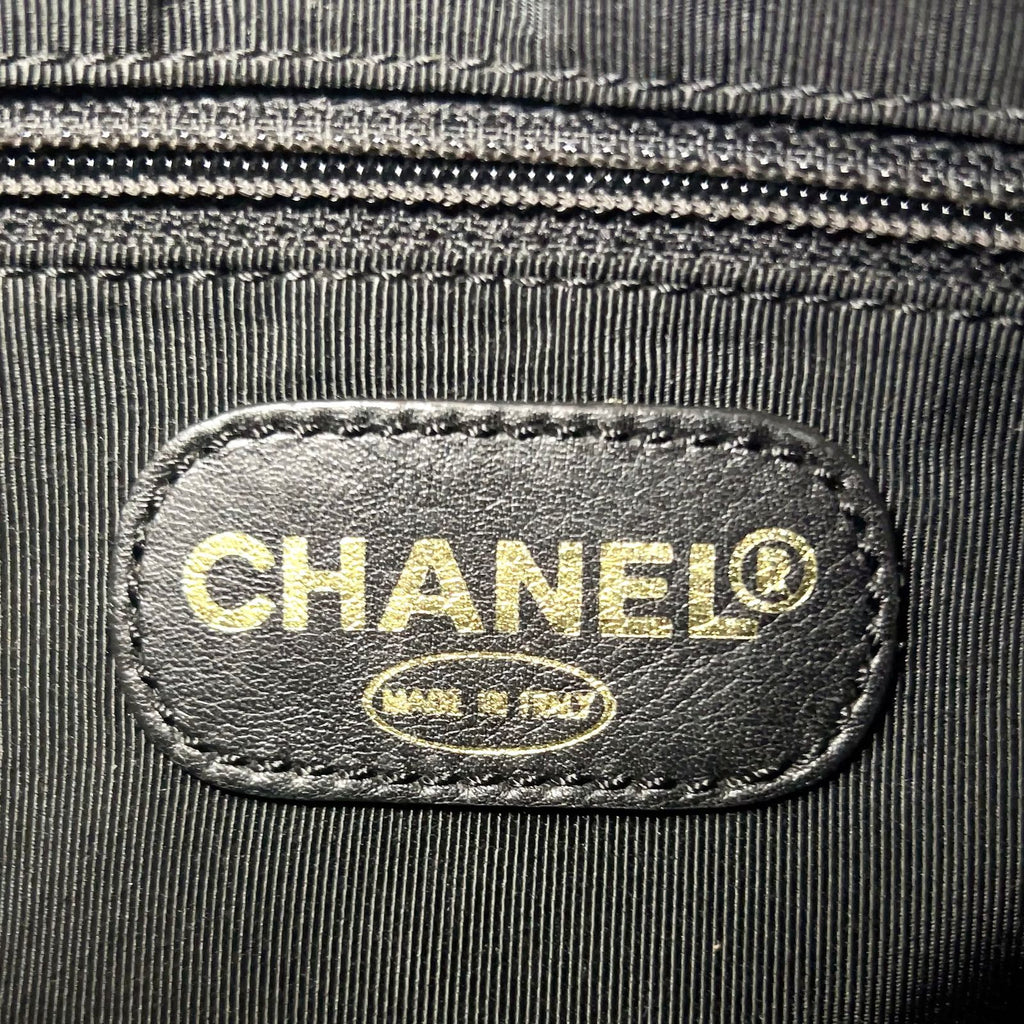 Chanel Limited Double Stitch CC Logo Hobo Random Lambskin Black Shoulder — view 4