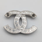 Chanel Brooch CC Logo Faux Pearl Silver Recent — view 5