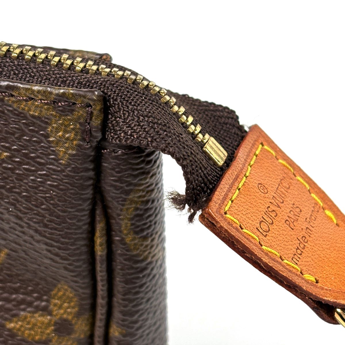 Louis Vuitton Pochette Makeup Cosmetics Pouch Monogram Brown — view 4