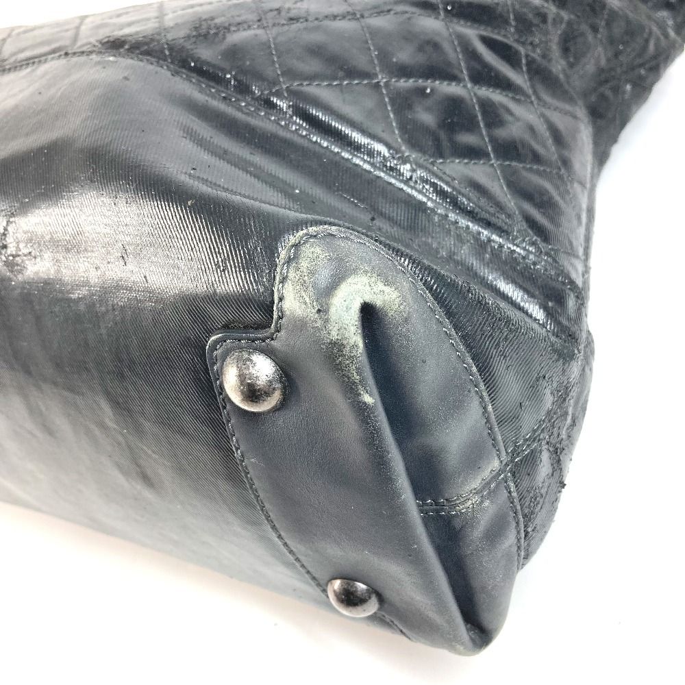 Chanel Shoulder Bag Quilted Black — view 6