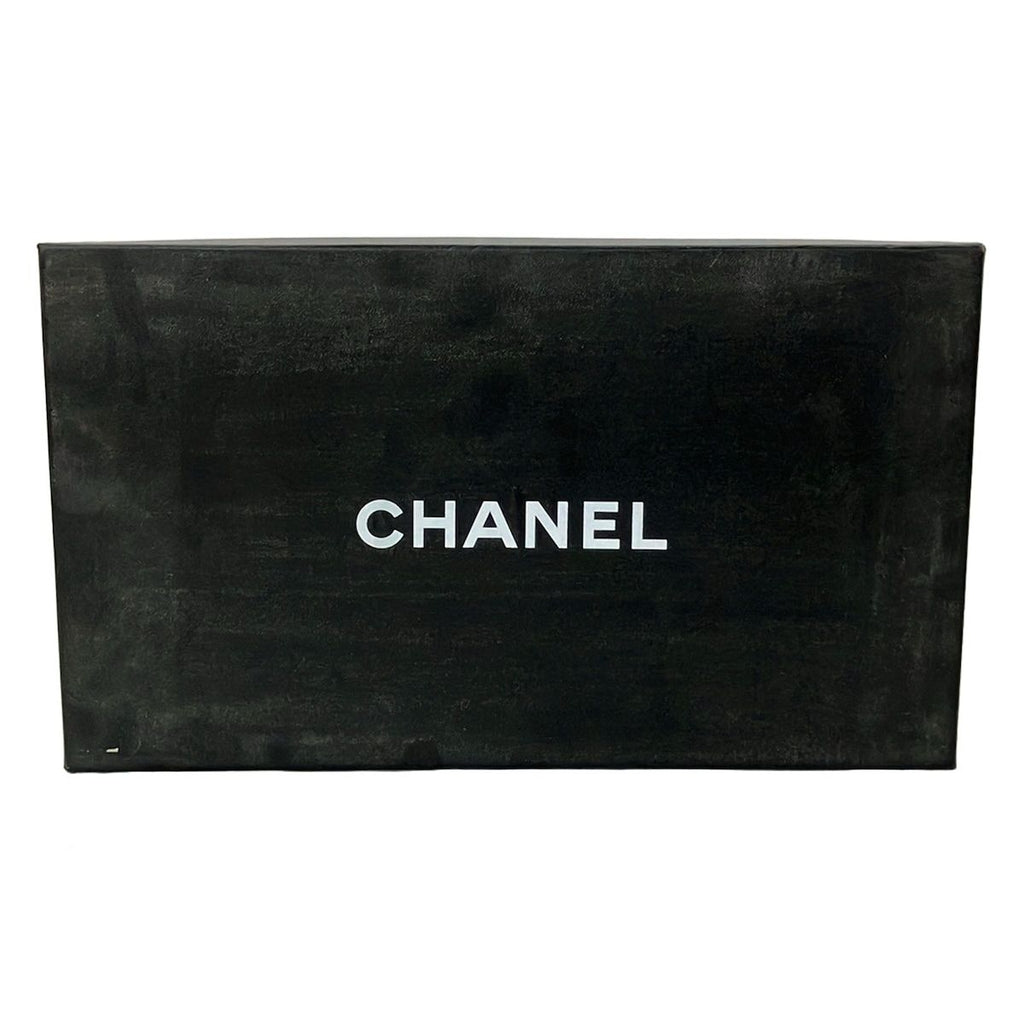 Chanel Sneakers 36 Ivory Navy Logo — view 7
