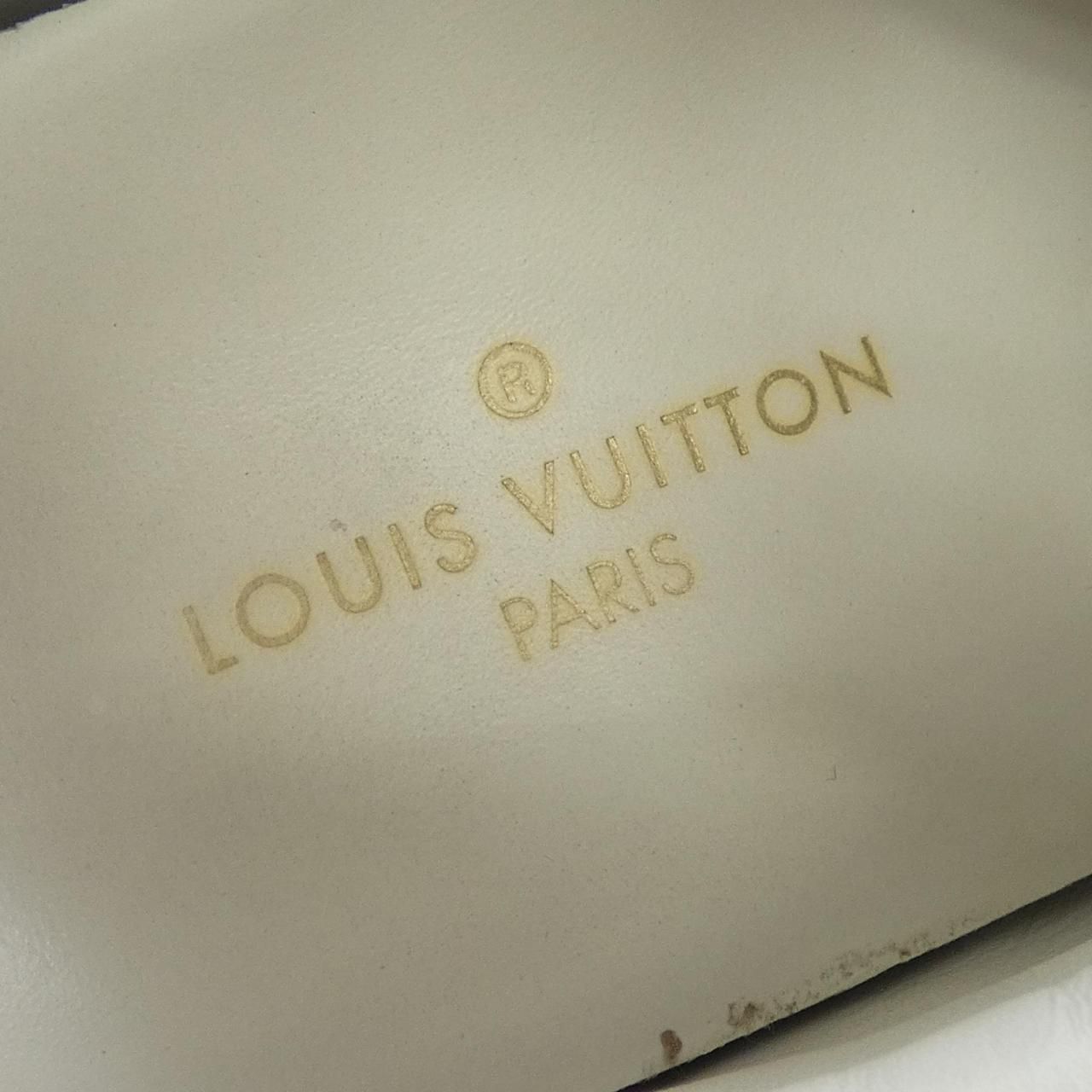 Louis Vuitton Sneakers White — view 6