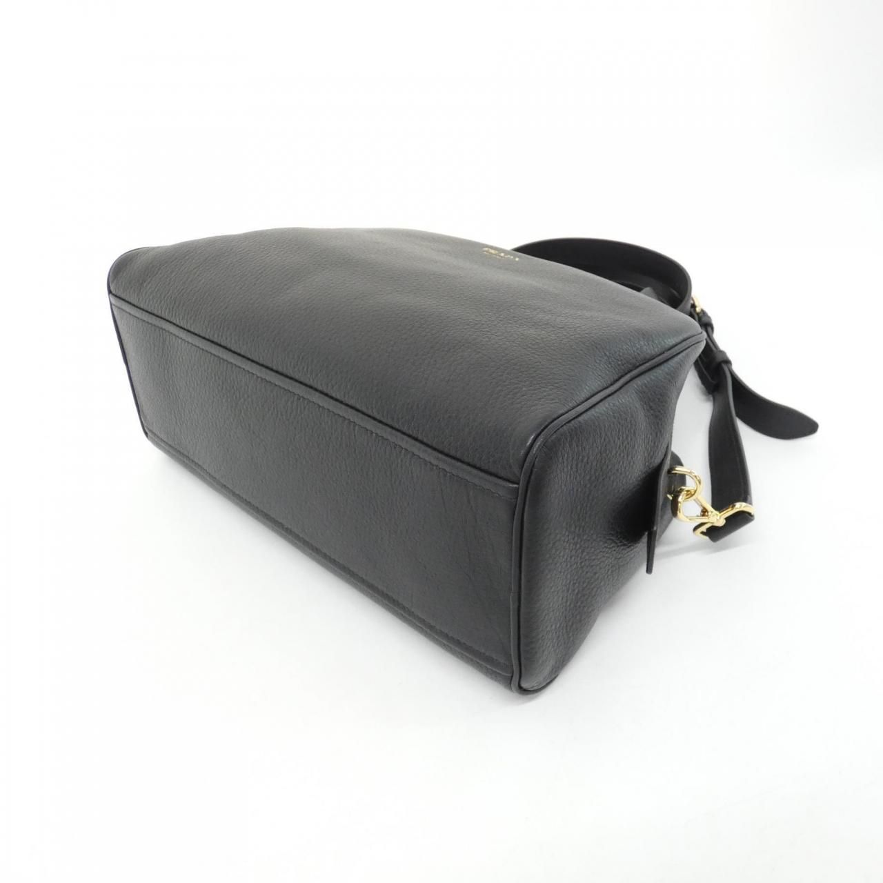 Prada Boston Bag Travel Bags Gold — view 3