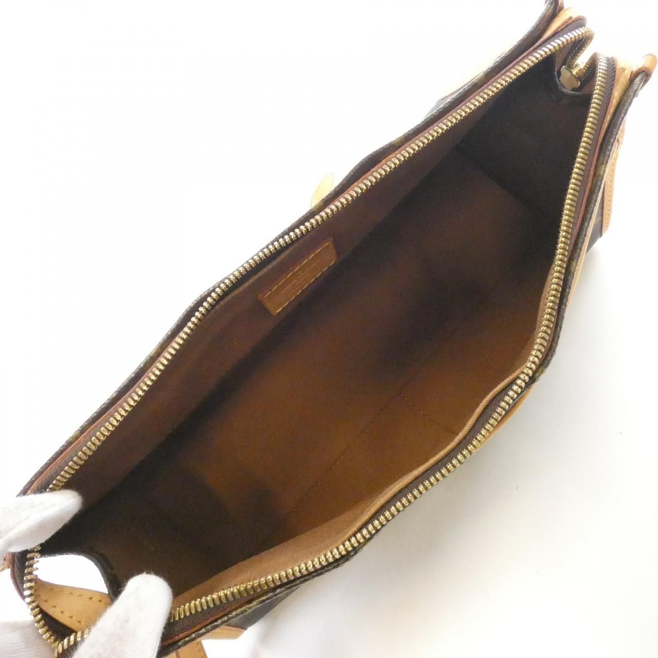 Louis Vuitton Monogram Popincourt Long Shoulder — view 8