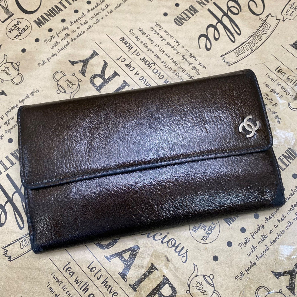 Chanel Wallet Trifold Leather CC Logo Card Pass Case Billfold Coin — view 3