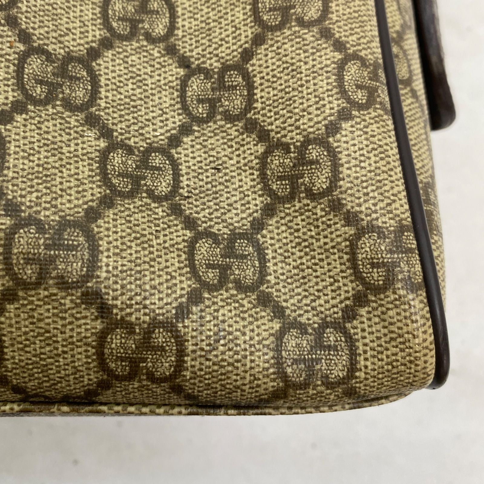 Gucci GG Pattern Clutch Pouch Handbag — view 8