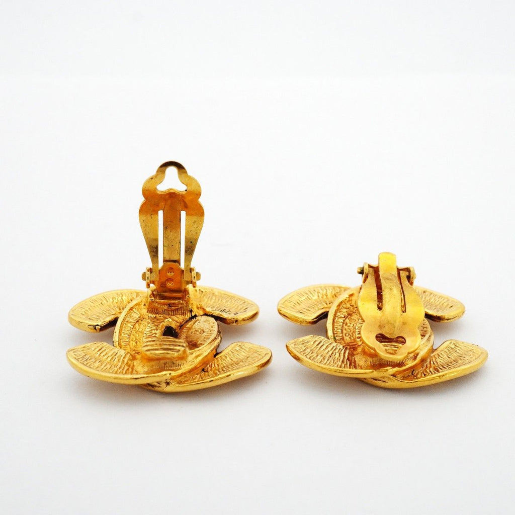 Chanel Earrings Vintage CC Logo Quilted Gold Plated — view 3