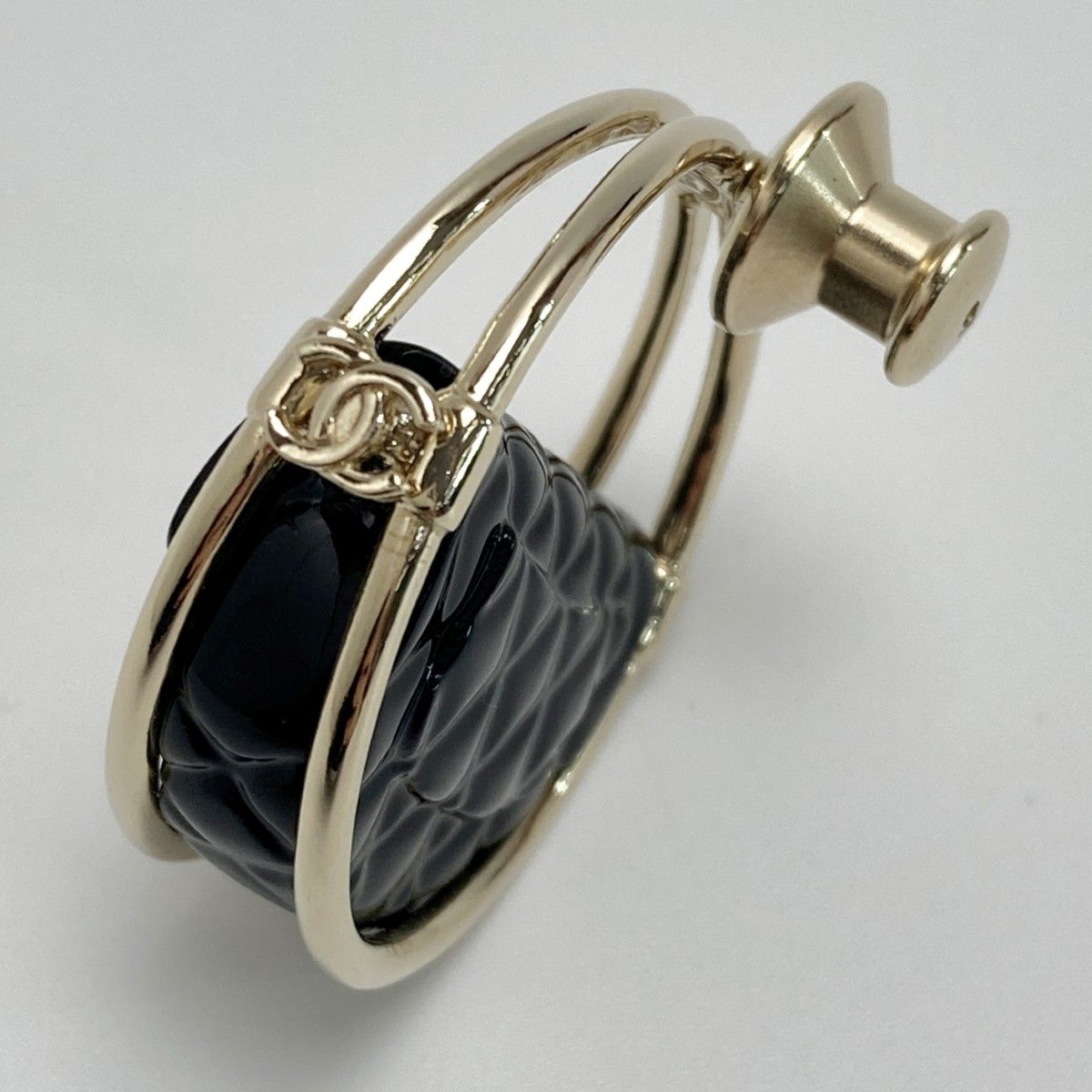 Chanel CC Logo Quilted Hoop Brooch Gold Black — view 4