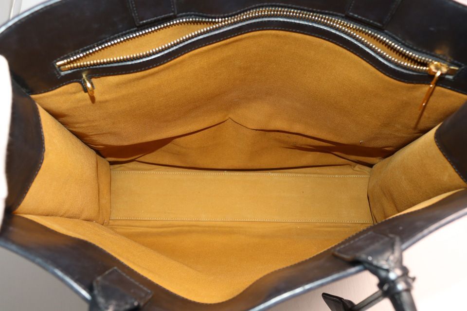 Celine Triomphe Vertical Cover Large Leather Tote — view 7