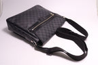 Louis Vuitton Damier Graphite Daniel MM Leather Shoulder — view 6