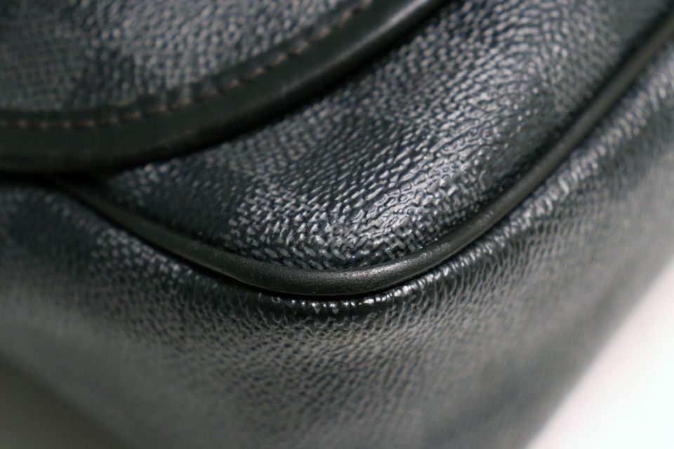 Louis Vuitton Damier Graphite Daniel MM Leather Shoulder — view 4