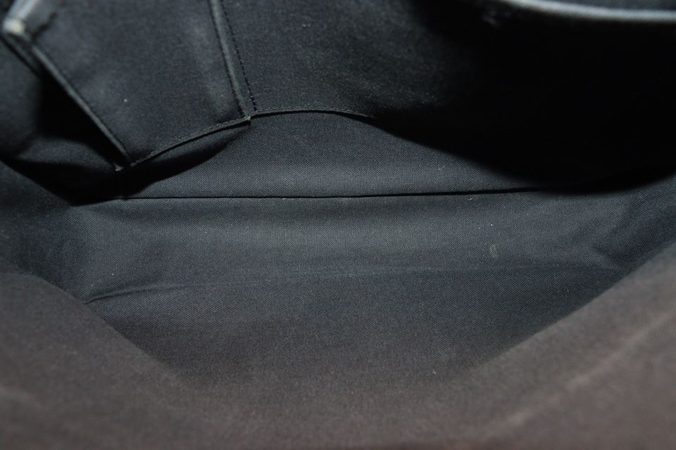 Louis Vuitton Damier Graphite Daniel MM Leather Shoulder — view 7