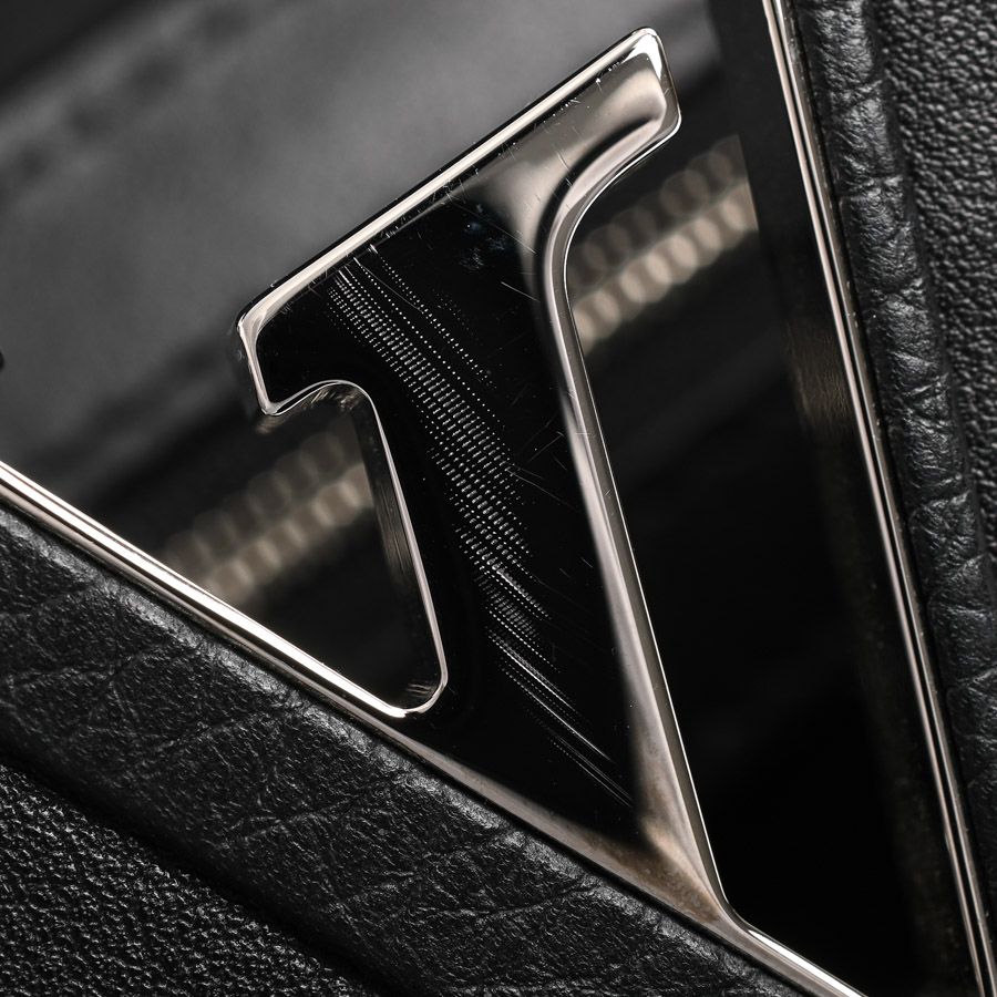 Louis Vuitton Handbag Capucines MM — view 7