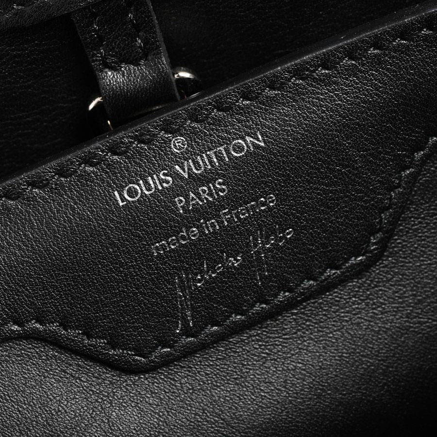 Louis Vuitton Handbag Capucines MM — view 6
