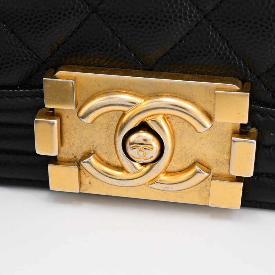 Chanel Shoulder Bag Small — view 8