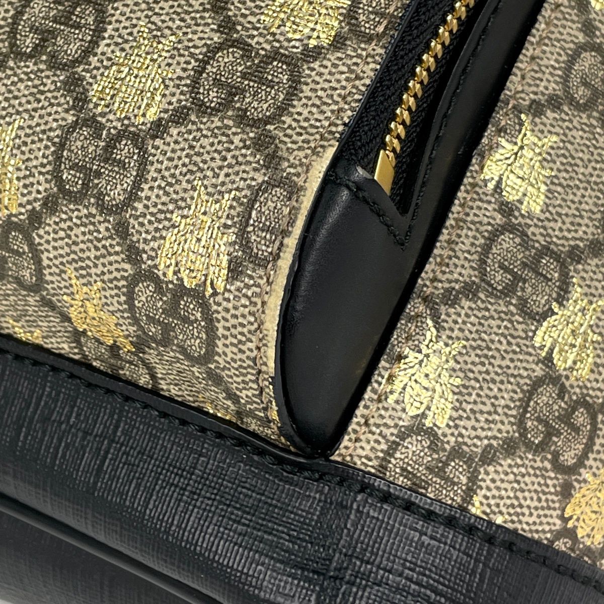 Gucci GG Pattern Backpack Bee Print Supreme Beige Black — view 5