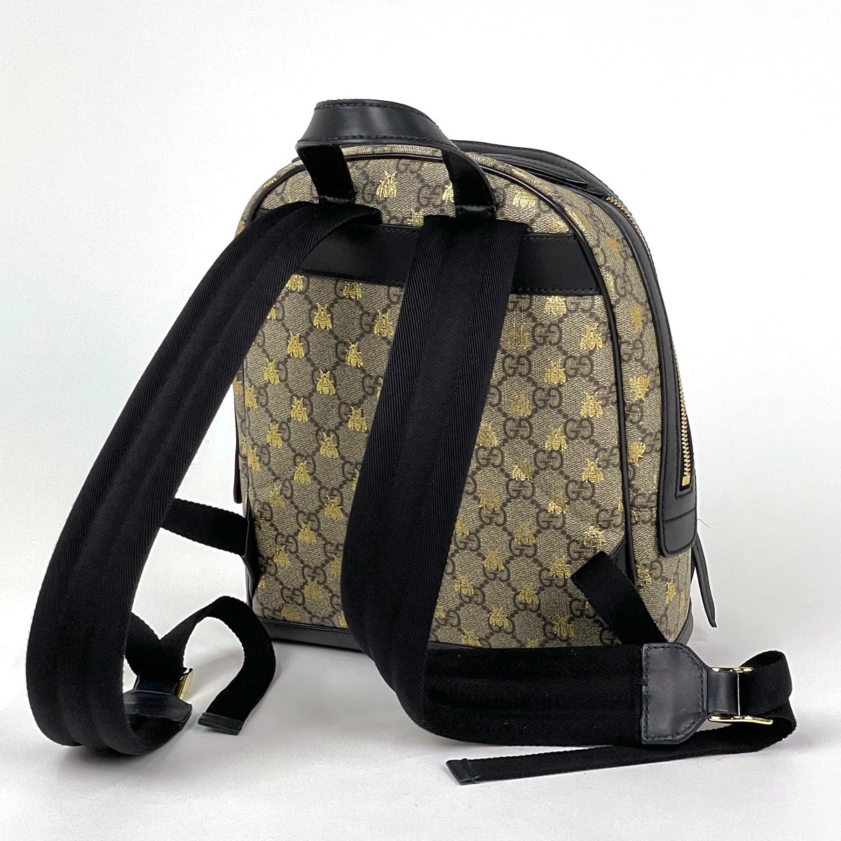 Gucci GG Pattern Backpack Bee Print Supreme Beige Black — view 2
