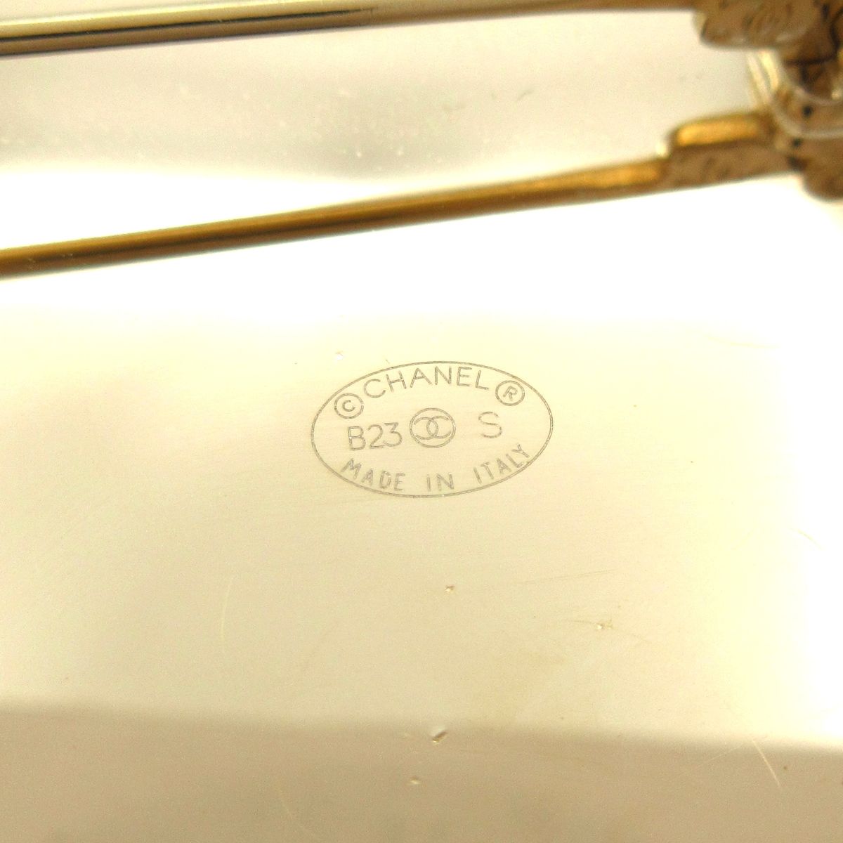 Chanel Brooch Gold Clear Multi Makeup Palette — view 3