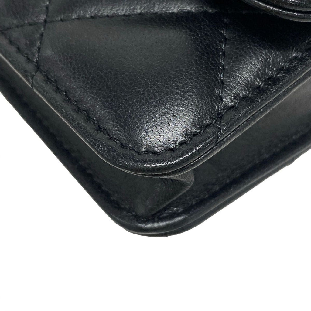 Chanel Waist Pouch Quilted Black Chain Belt Vintage Gold Lambskin — view 6