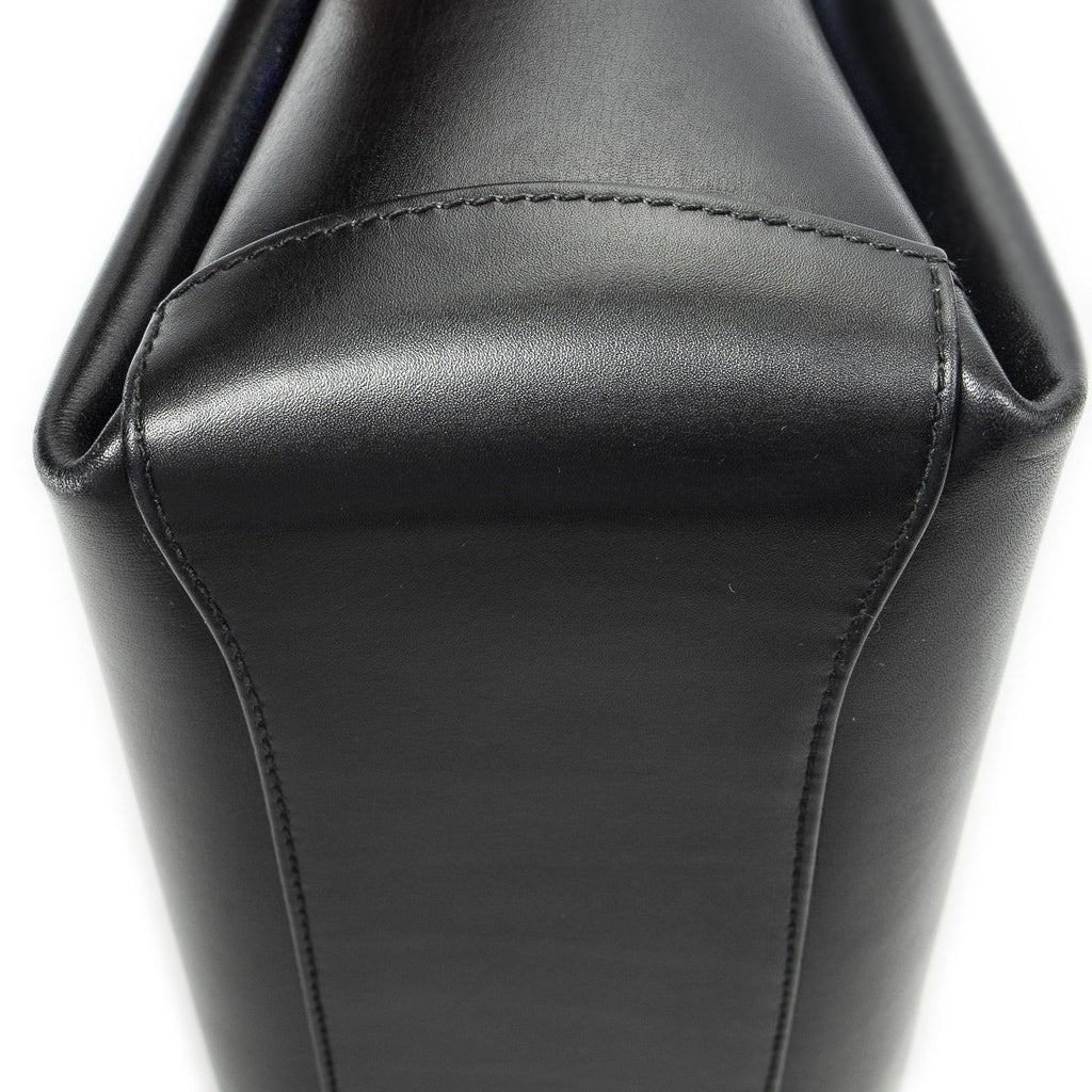 Gucci Vintage Flap Top Handle Black Smooth Calfskin — view 7