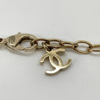 Chanel Choker Necklace Gold — view 3