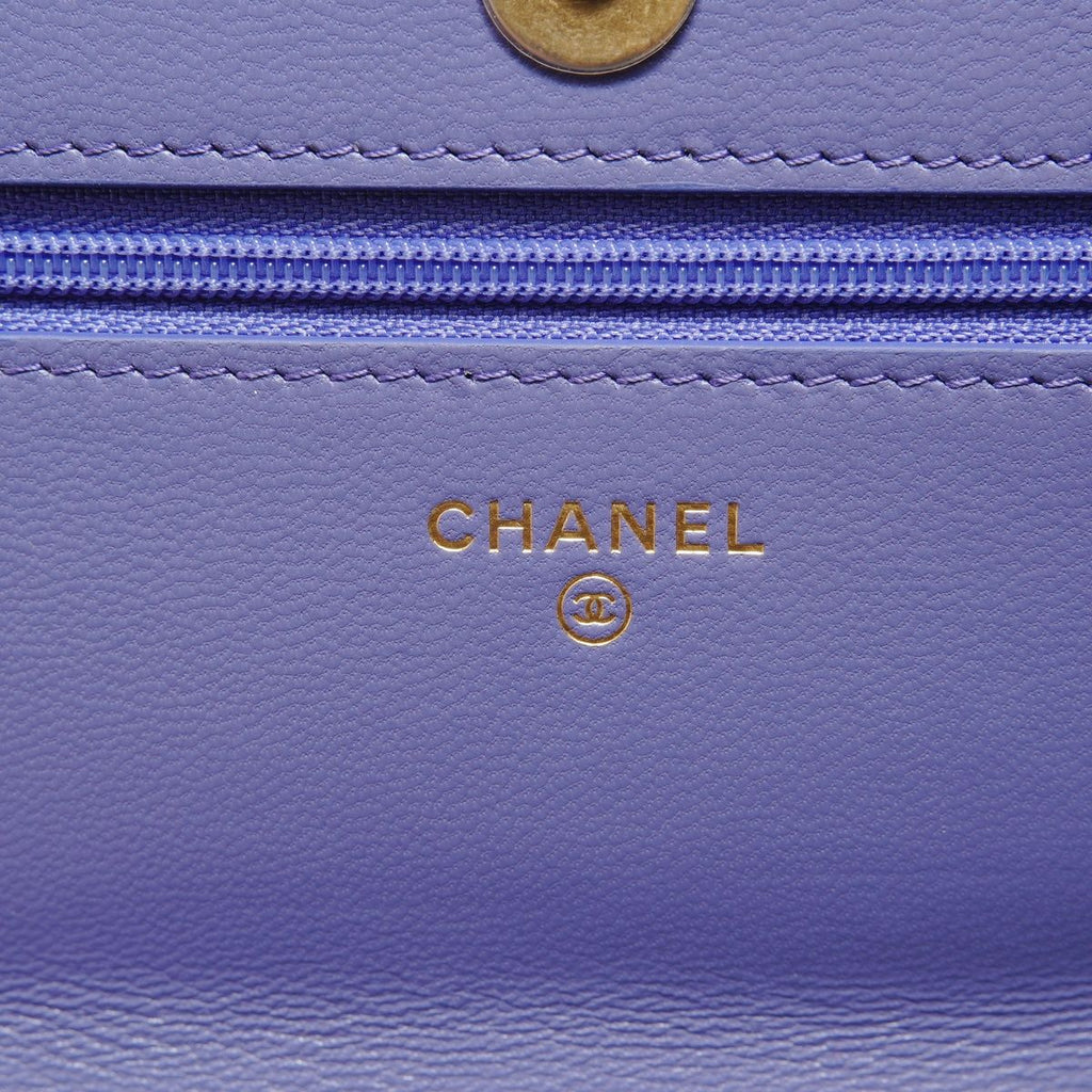 Chanel Shoulder Bag 19 Quilted 2-Way Chain Wallet — view 9