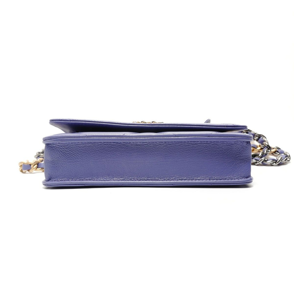 Chanel Shoulder Bag 19 Quilted 2-Way Chain Wallet — view 7