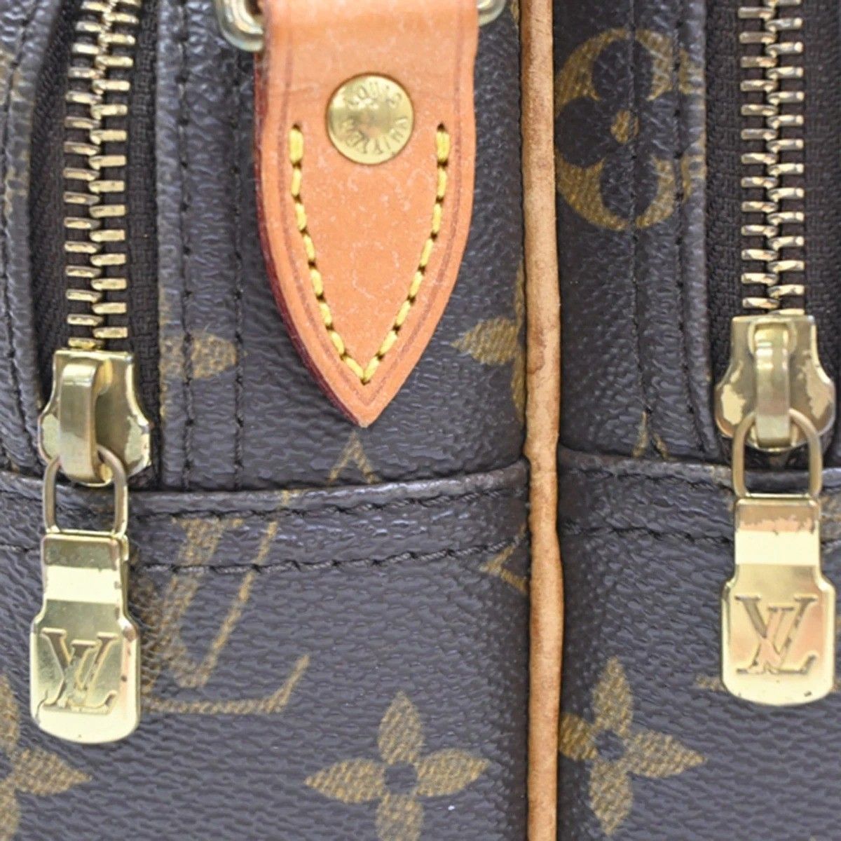Louis Vuitton Reporter PM Shoulder Bag Monogram Leather — view 8