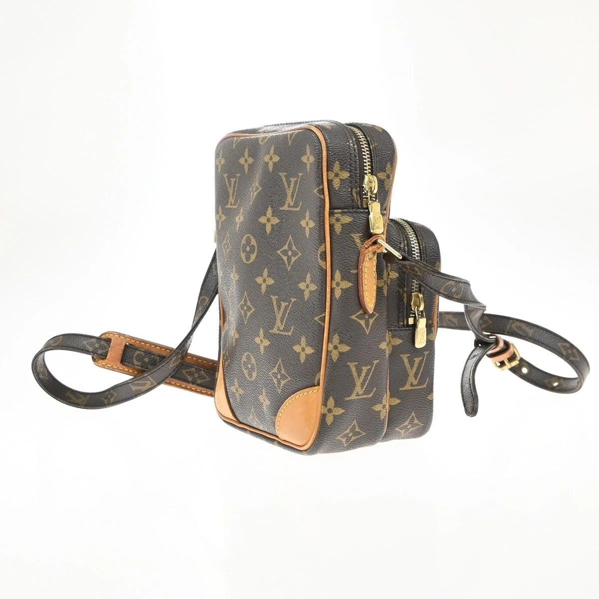 Louis Vuitton Amazon Shoulder Bag Monogram Leather — view 4