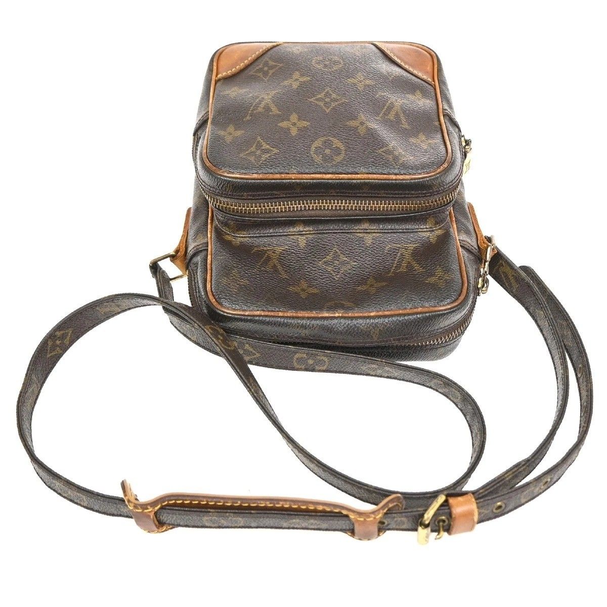 Louis Vuitton Amazon Shoulder Bag Monogram Leather — view 5