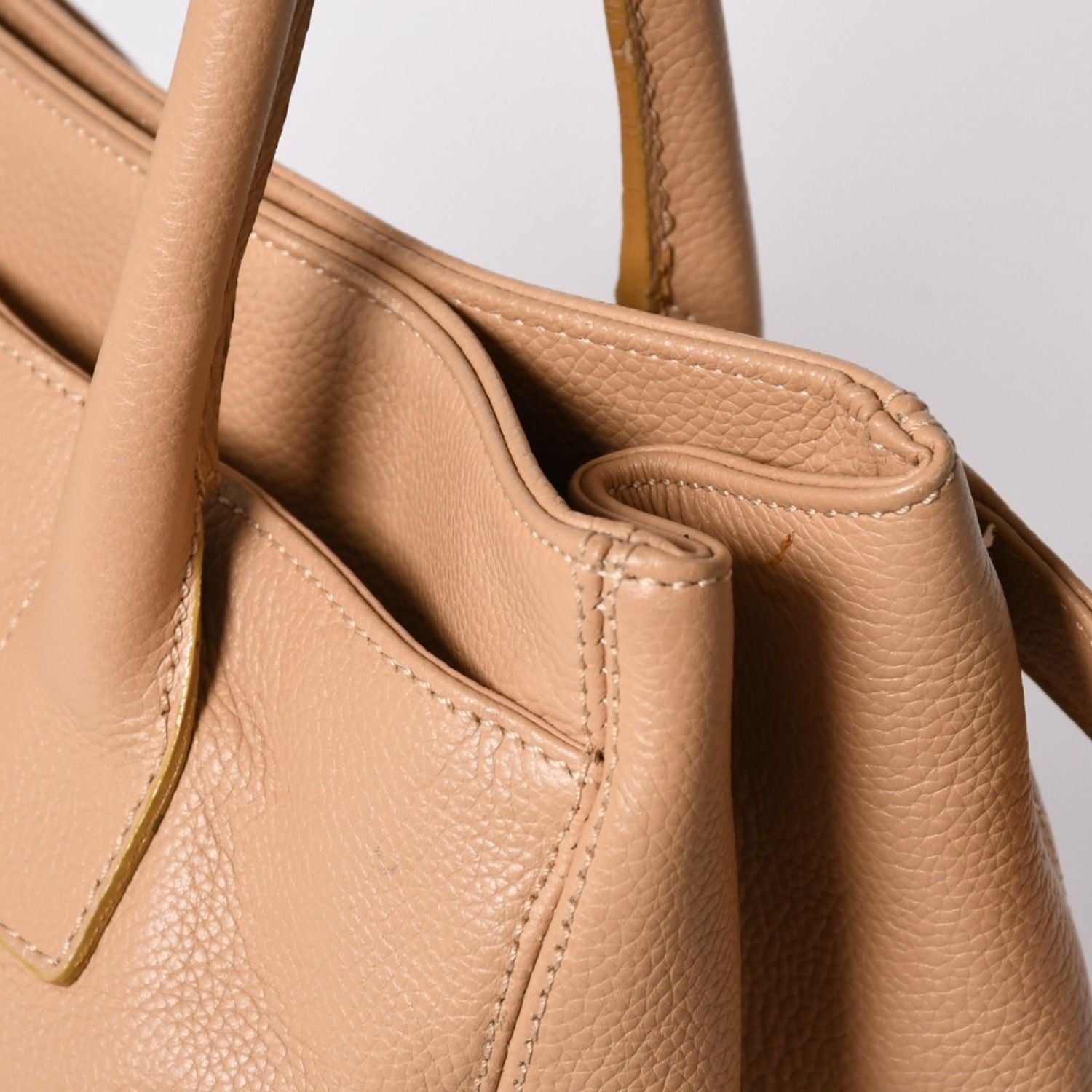 Chanel Executive Tote Bag CC Logo Turnlock Calfskin Beige — view 5