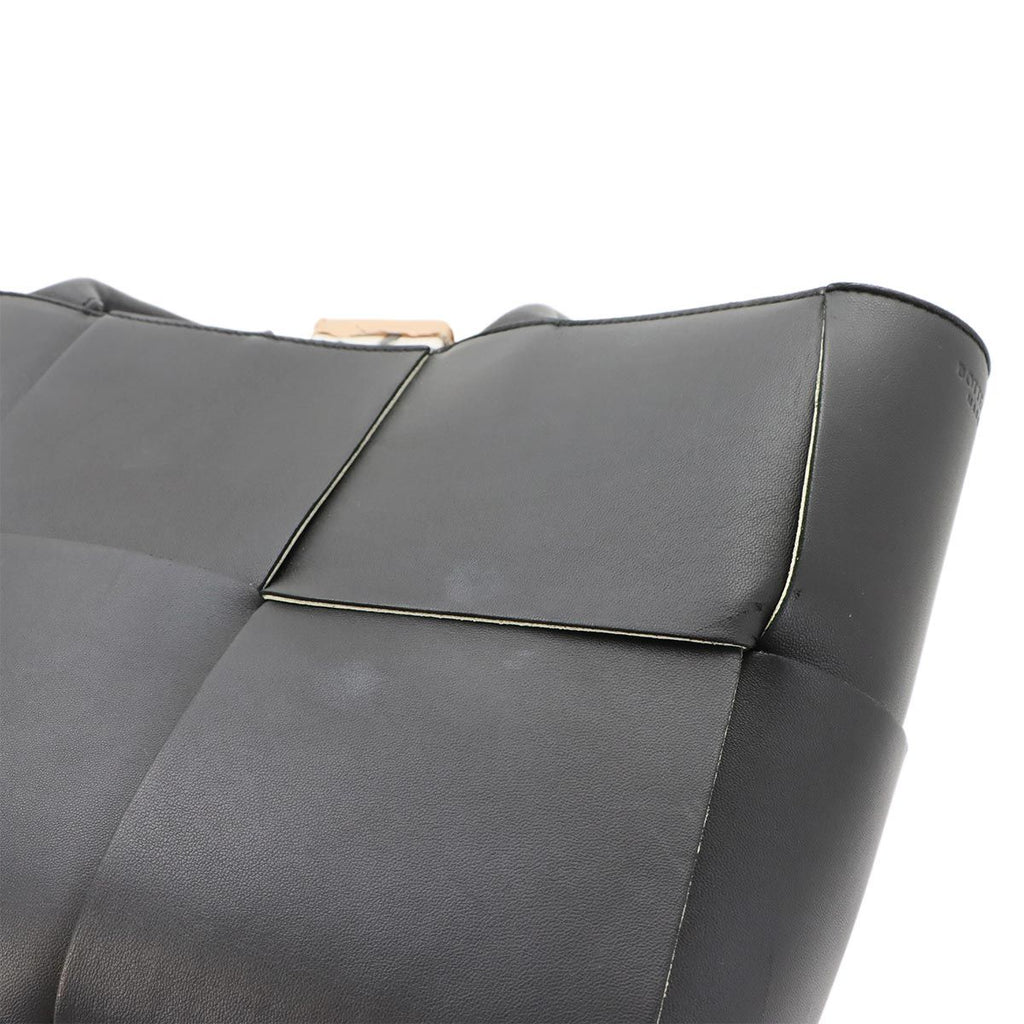 Bottega Veneta Intrecciato Arco Tote Leather Black — view 9
