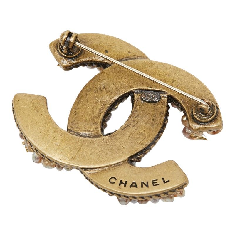 Chanel CC Logo Brooch 00 Gold Faux Pearl Plated — view 2