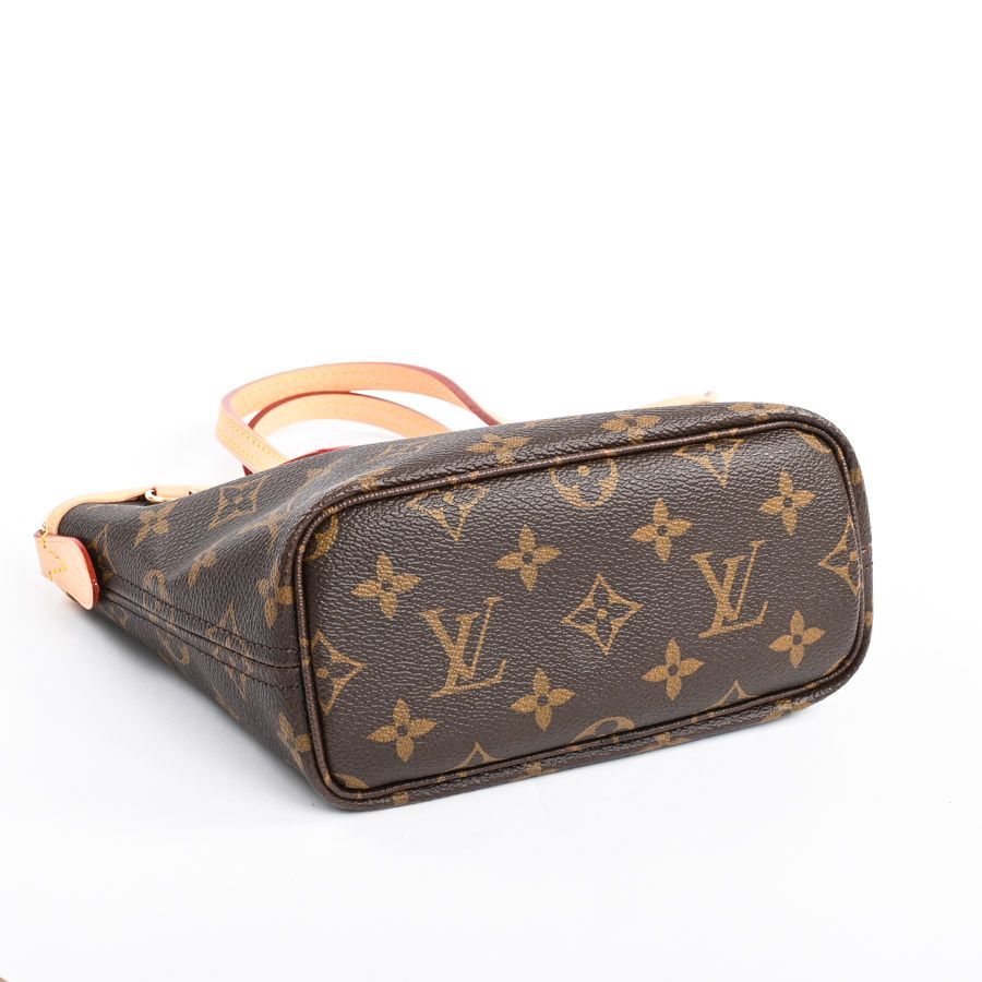 Louis Vuitton Handbag Neverfull BB — view 5
