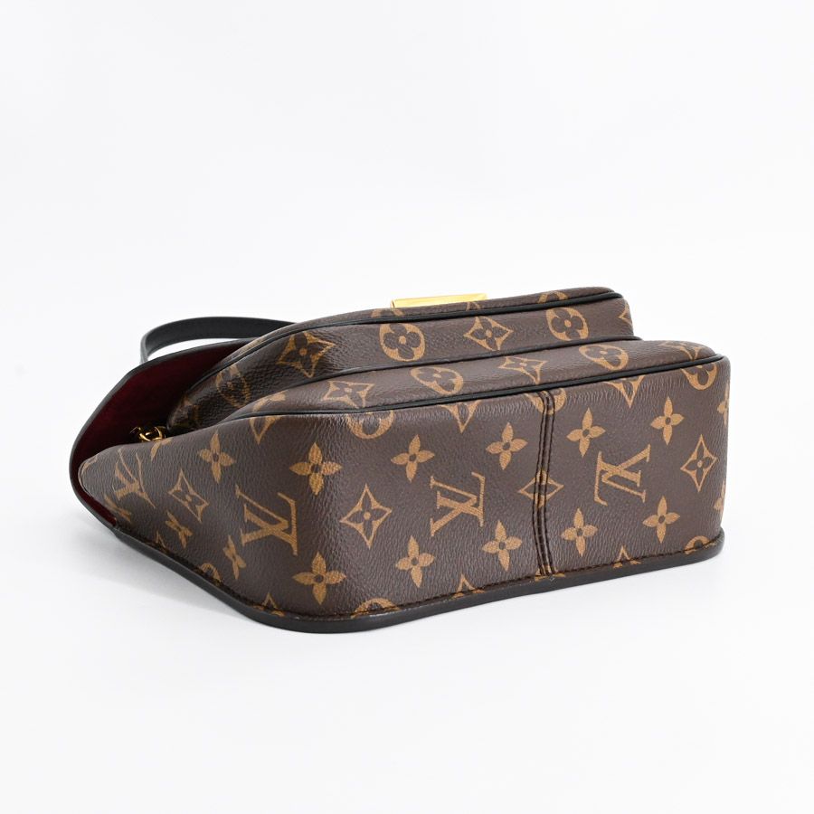 Louis Vuitton Shoulder Bag Passy — view 5