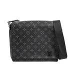 Louis Vuitton Shoulder Bag District