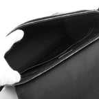 Louis Vuitton Shoulder Bag District — view 4