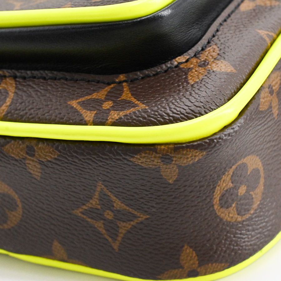 Louis Vuitton Shoulder Bag Christopher Wearable Wallet — view 8