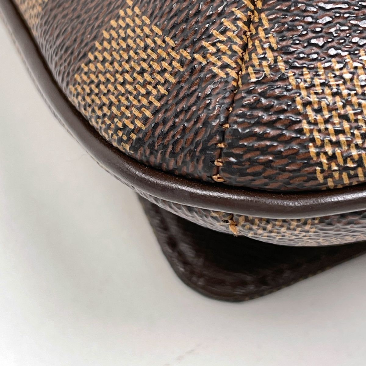 Louis Vuitton Musette Tango Short Shoulder Bag Damier Brown — view 3