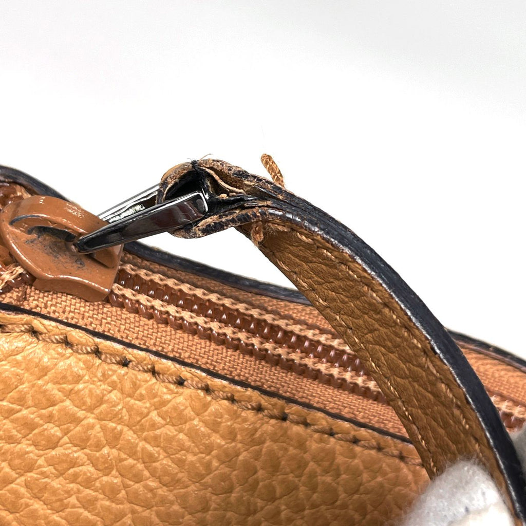 Gucci GG Pattern Shoulder Bag Abbey Leather Beige — view 5