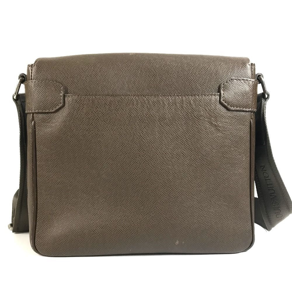 Louis Vuitton Shoulder Bag Milo Taiga Leather Brown — view 2