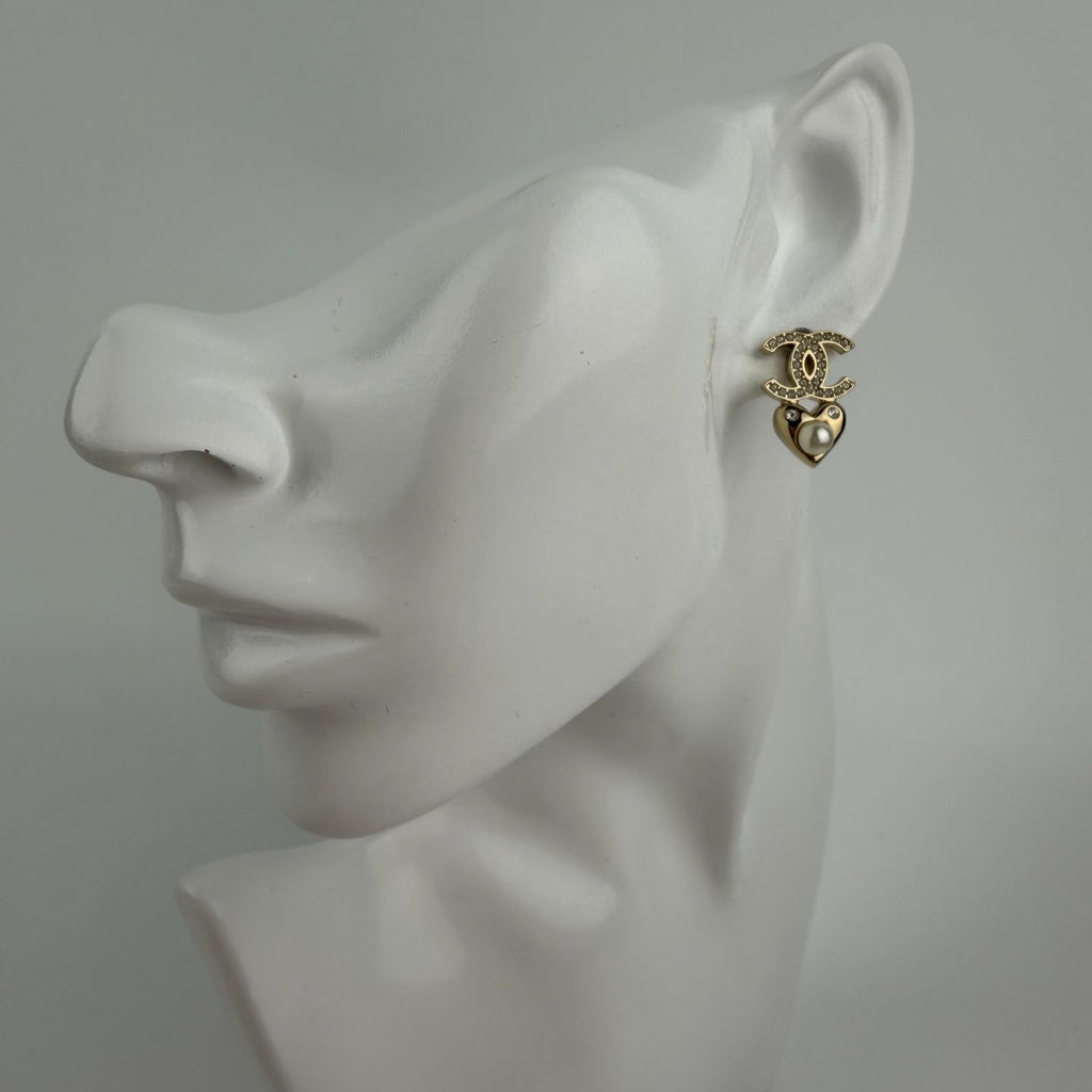 Chanel CC Logo Earrings Gold Vintage — view 8